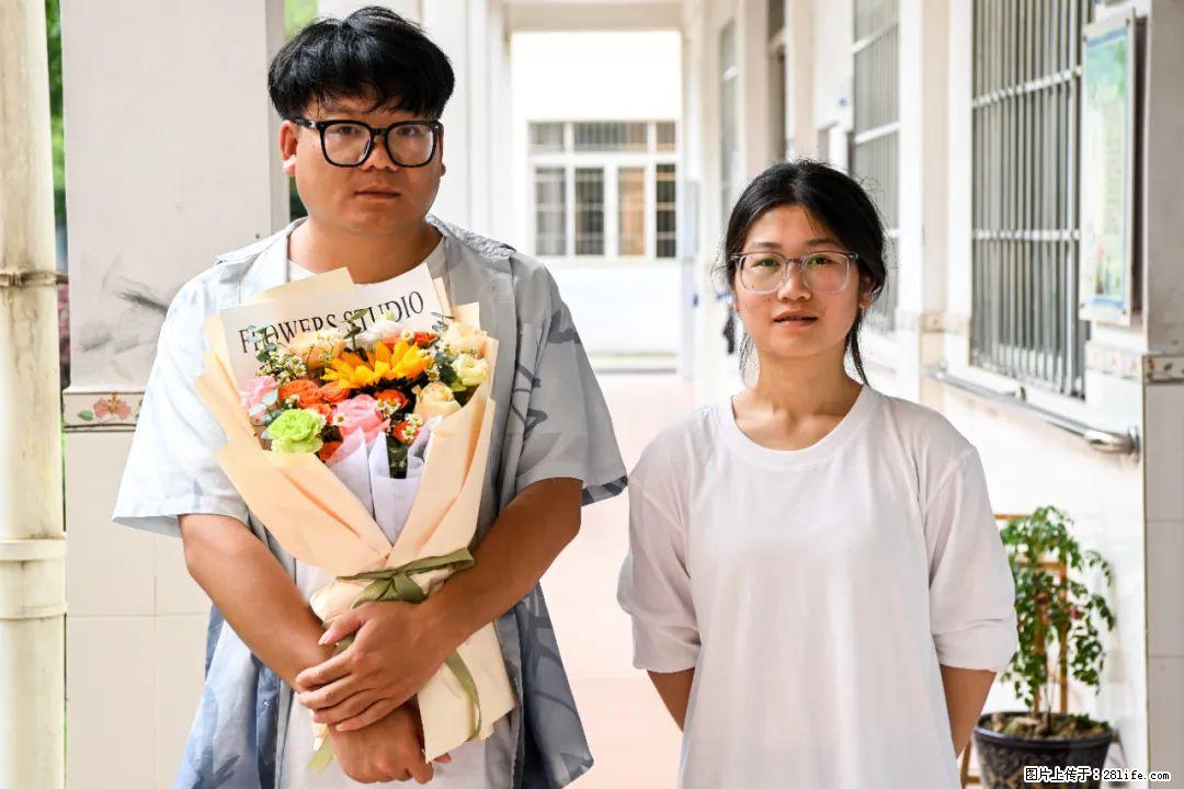 全网追的“扁担女孩”,找了一份暑假工,时薪12元 - 商丘生活资讯 - 商丘28生活网 sq.28life.com