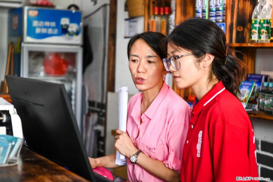 全网追的“扁担女孩”,找了一份暑假工,时薪12元 - 商丘生活资讯 - 商丘28生活网 sq.28life.com